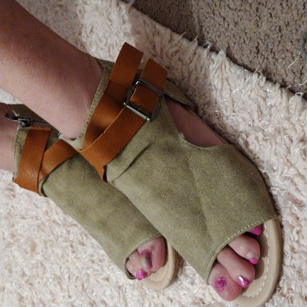Canvas flats